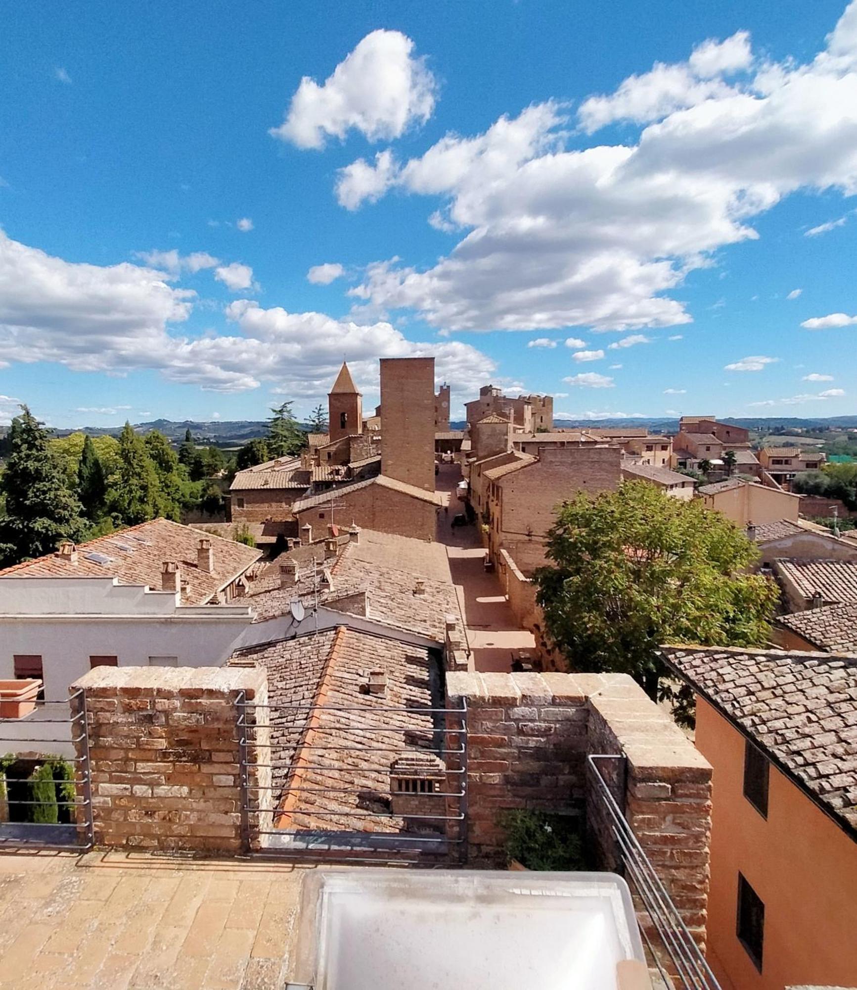 شقة Palazzo Stiozzi Ridolfi تْشيرتالدو المظهر الخارجي الصورة